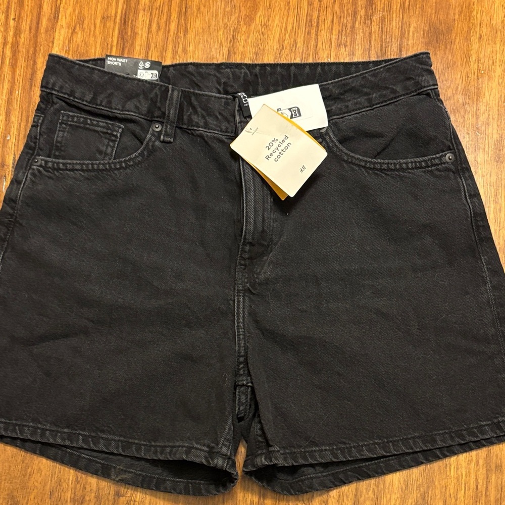 NWT High Waisted‎ black jean shorts by Divided Recycied Cotton